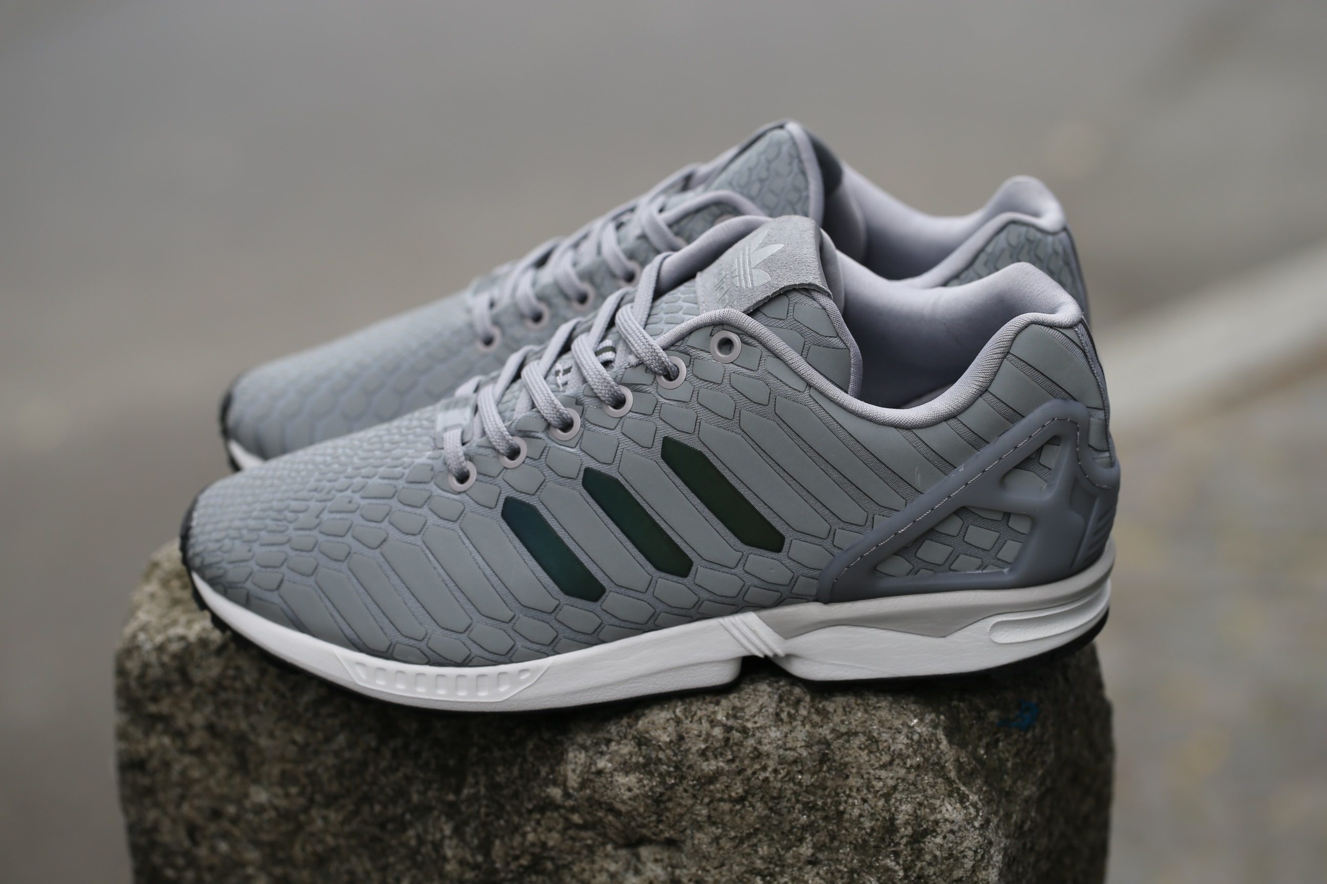 adidas zx flux torsion or