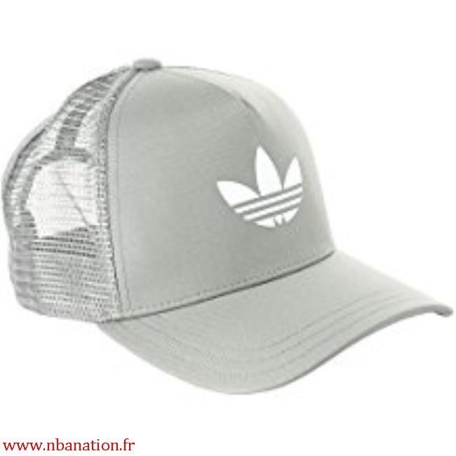 adidas avec un filet